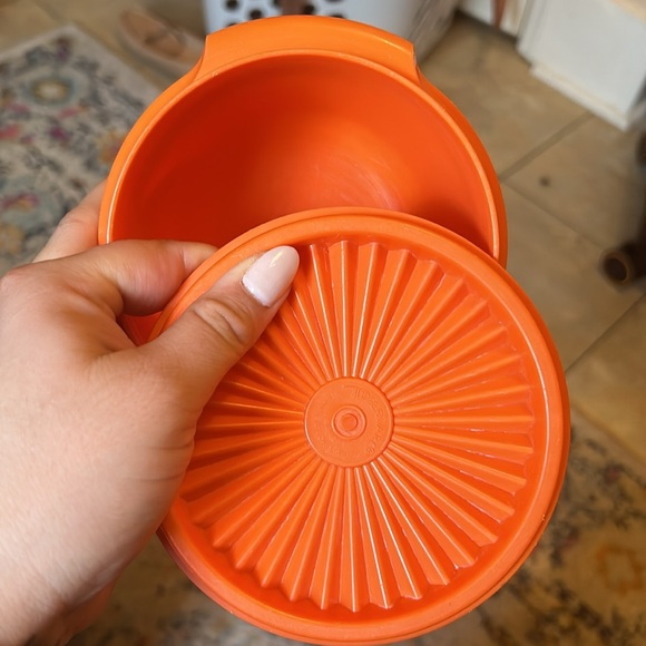 Vintage Orange Tupperware - Picture 4 of 5
